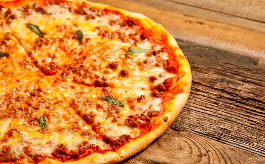 PIZZA Casera BOLOÑESA