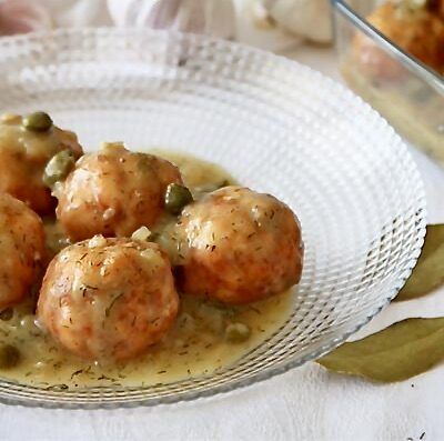 ALBONDIGAS de SALMON en SALSA de ENELDO 1 albondigas de salmon en salsa